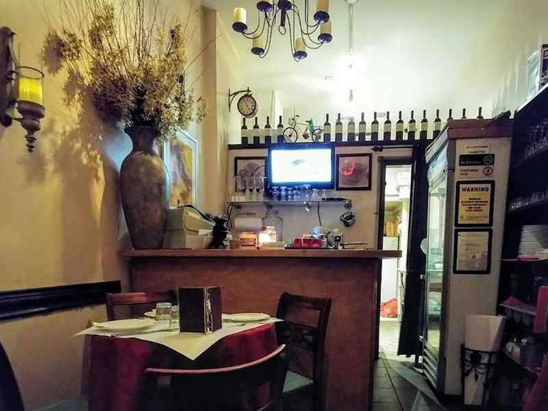 Piccola Strada interior